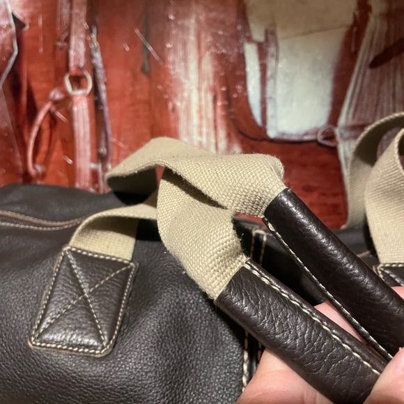 Roots XXL leather duffel bag - Picture 12 of 12